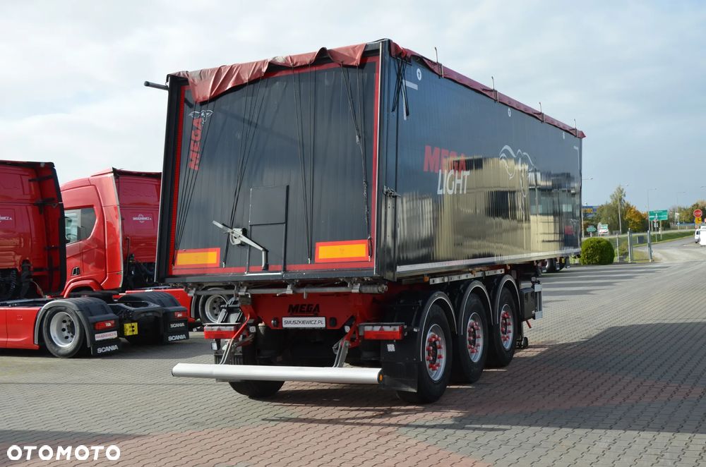 Mega LIGHT / BENALU / WYWROTKA ALU 44 m3 / 12.2023r / OŚ POD. / 5880kg / SAF / 0807 - 3