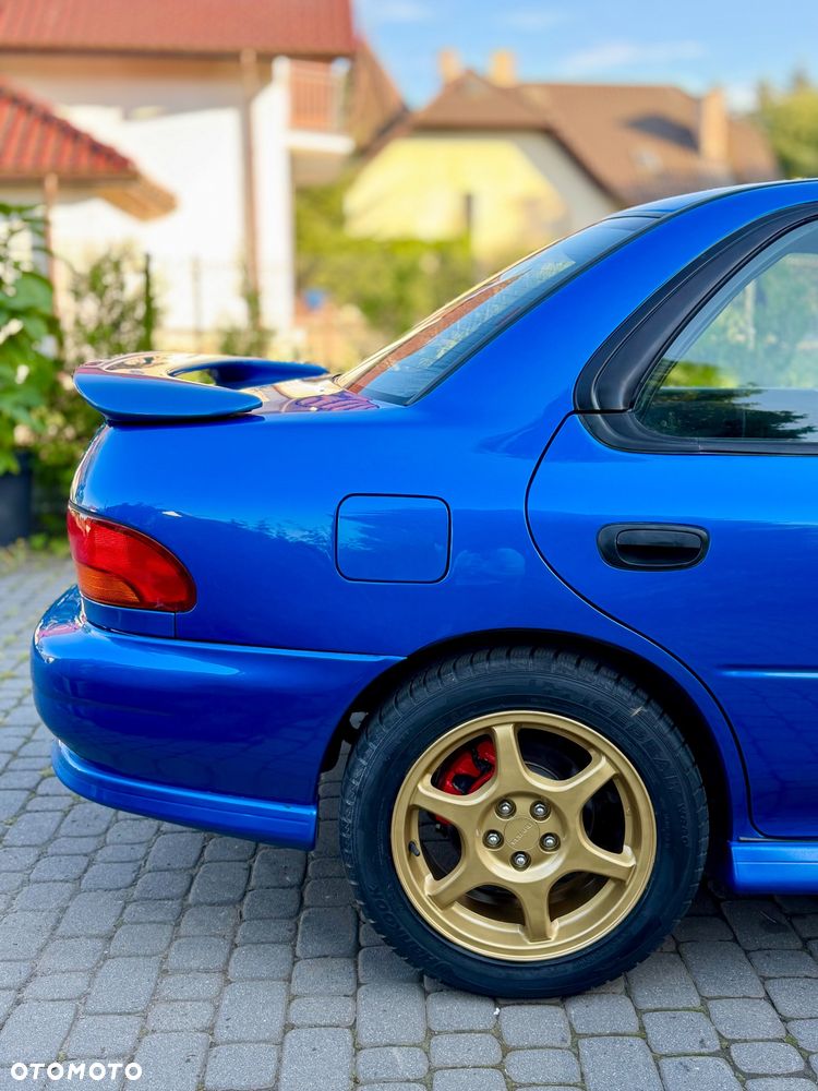 Subaru Impreza 2.0 GT - 11