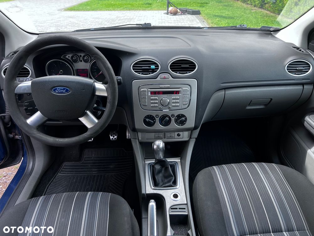 Ford Focus 1.6 TDCi Ambiente - 8