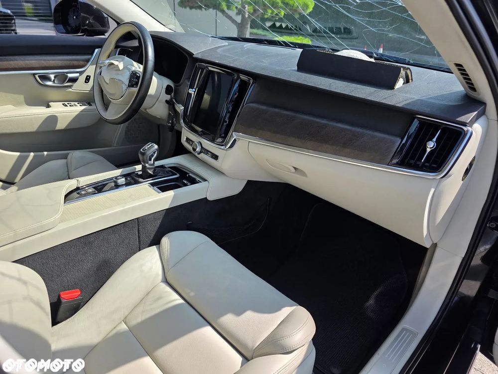 Volvo V90 Cross Country D4 SCR AWD Pro - 33