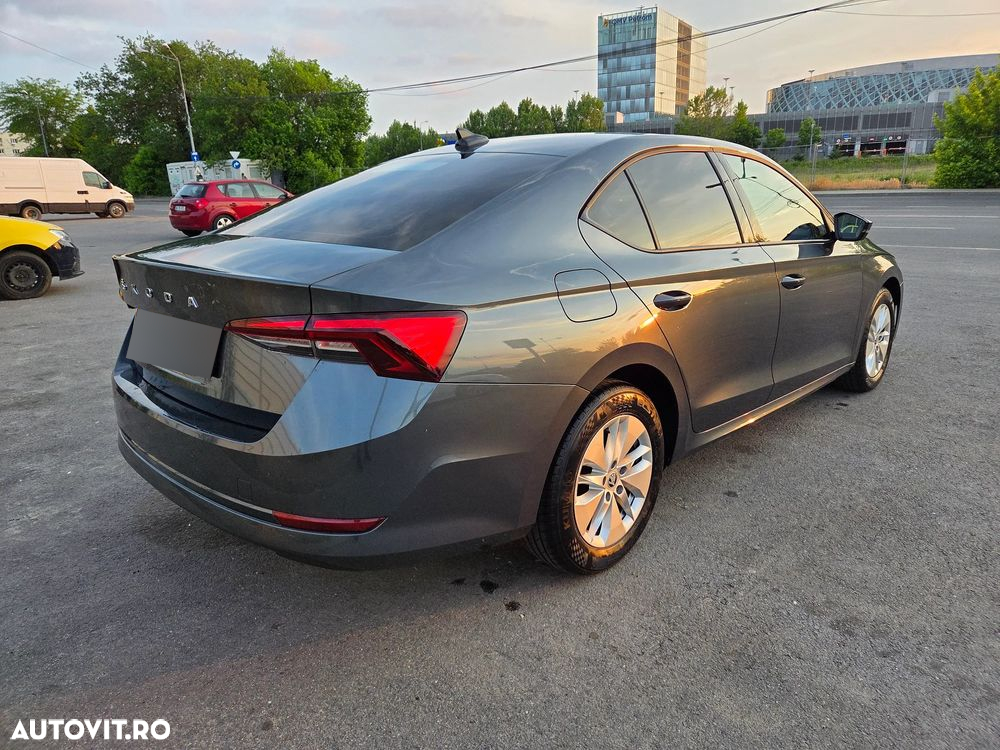 Skoda Octavia 2.0 TDI DSG Ambition - 4