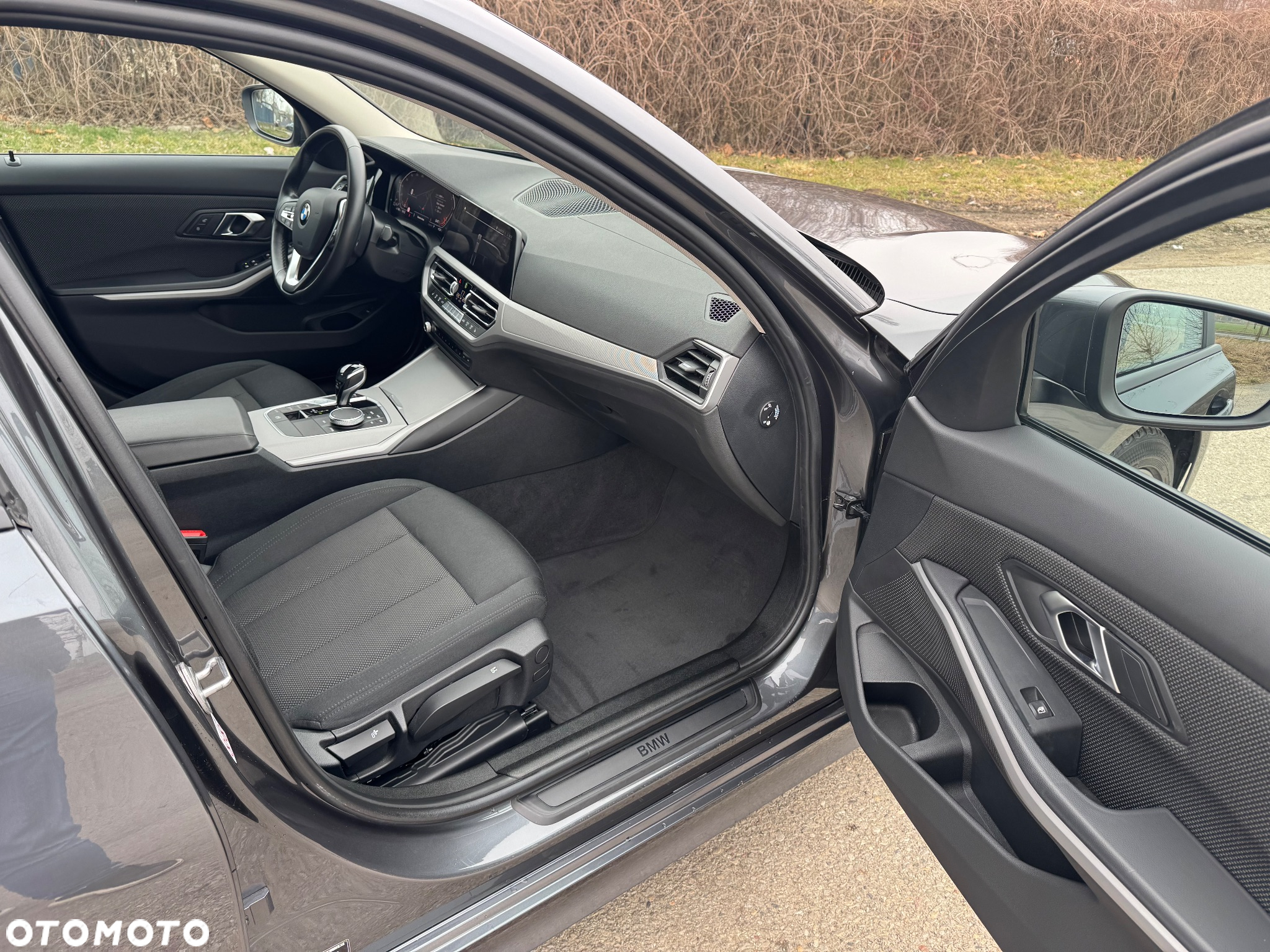 BMW Seria 3 320d Touring xDrive - 34