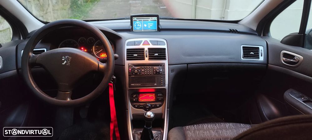 Peugeot 307 Break 1.4 16V Navtech - 6
