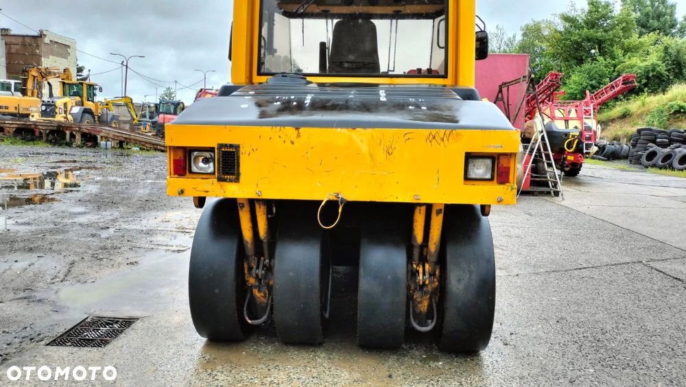Caterpillar PS-300B / walec guma / 21000 kg - 4