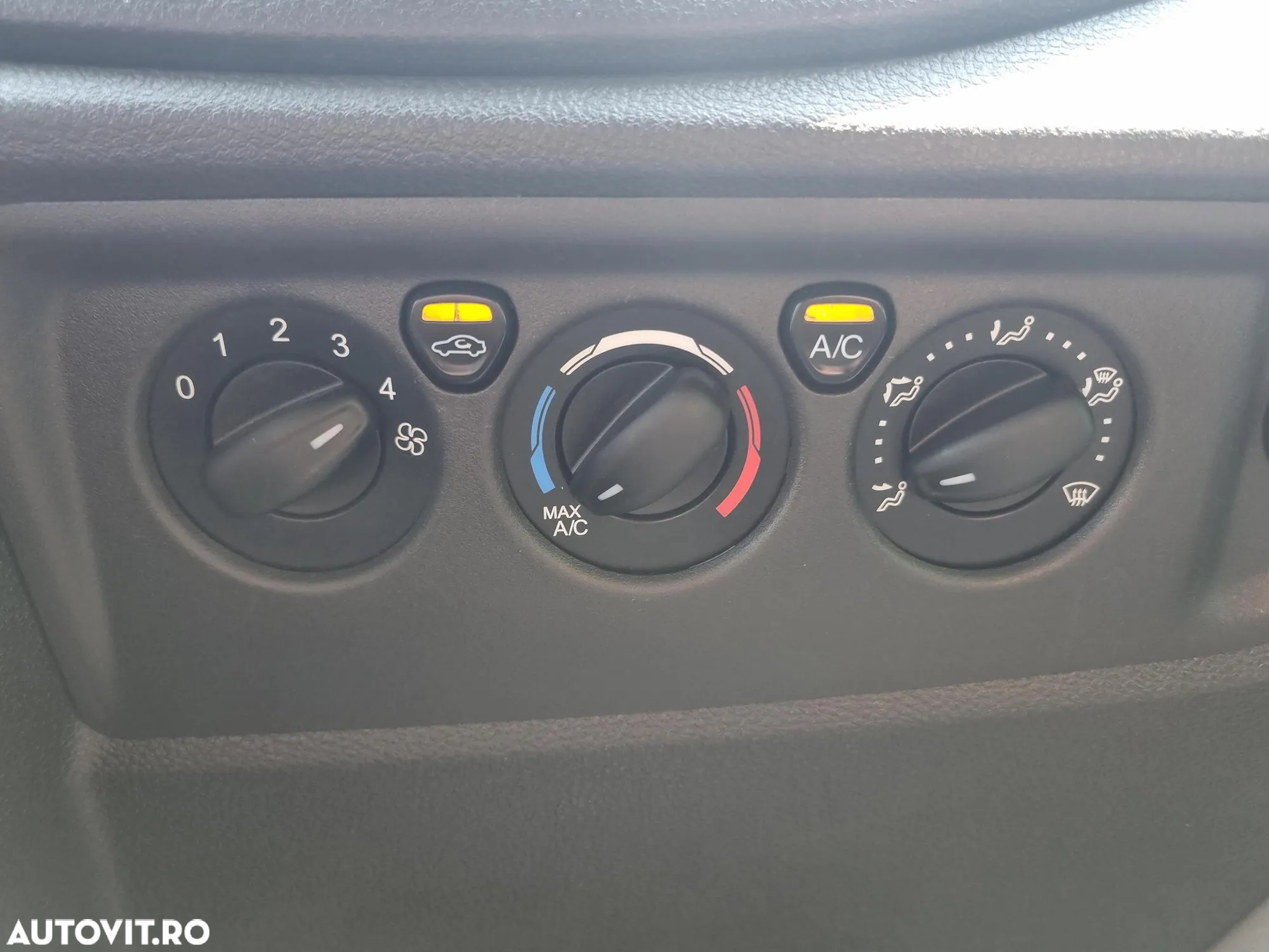 Ford Transit - 17