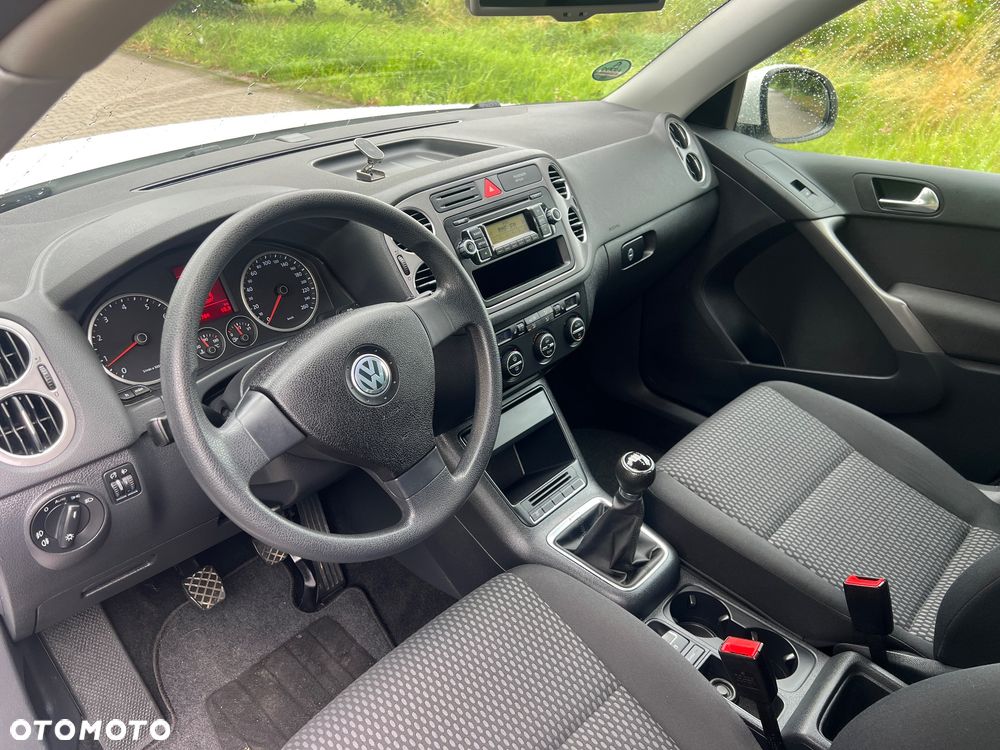 Volkswagen Tiguan - 14