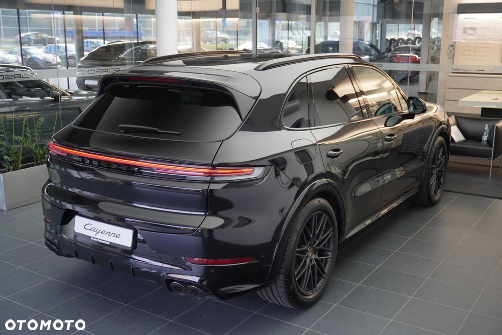 Porsche Cayenne GTS - 12