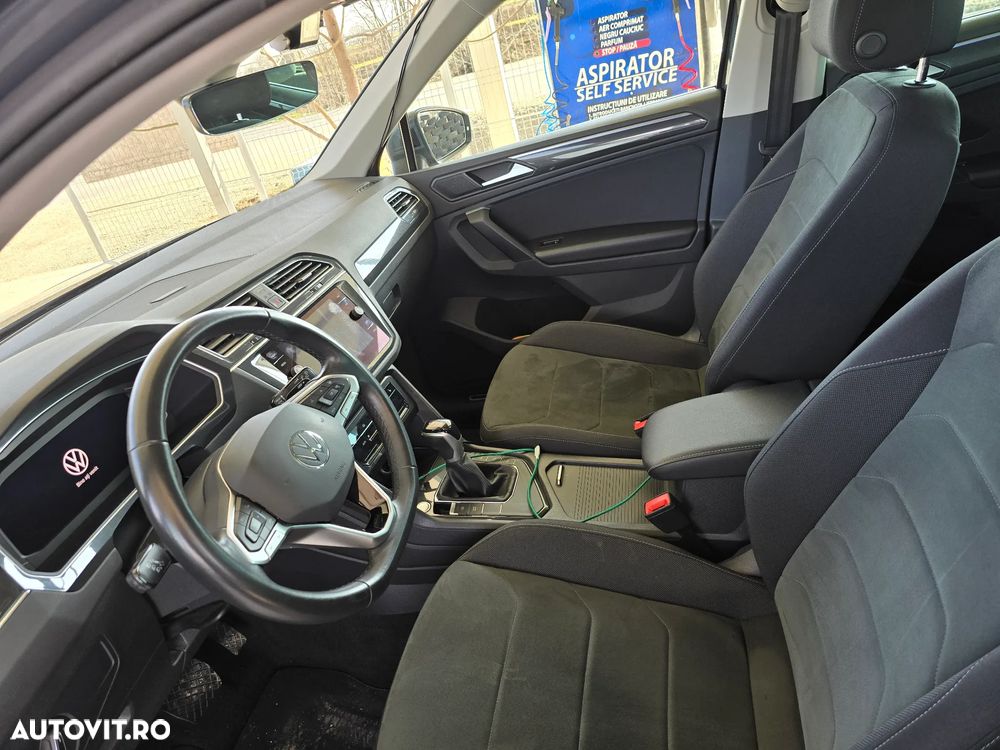 Volkswagen Tiguan - 8