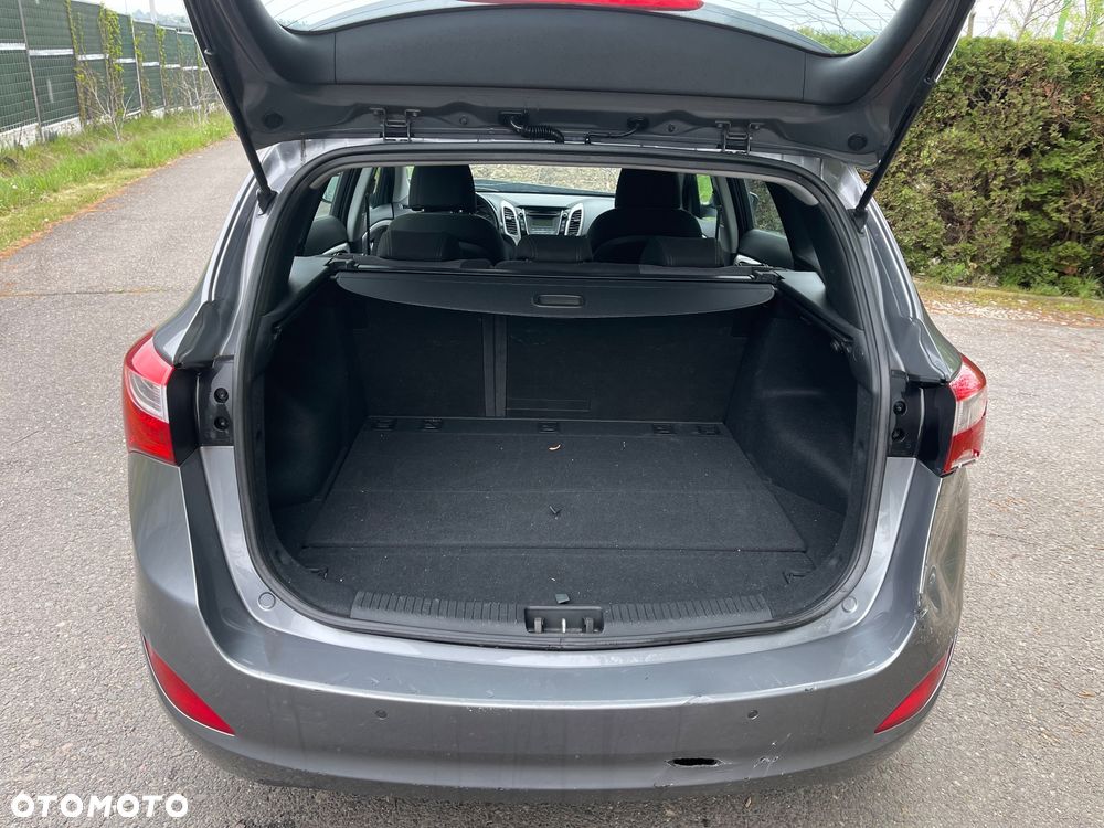 Hyundai i30 i30cw 1.4 CRDi Trend - 11