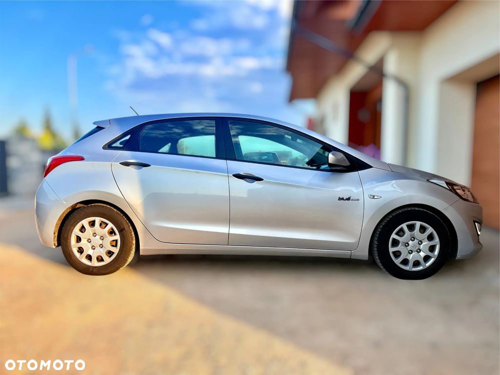Hyundai i30 1.4 CRDi Advantage - 4
