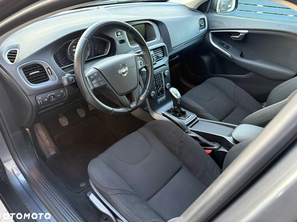 Volvo V40 D2 Ocean Race - 13