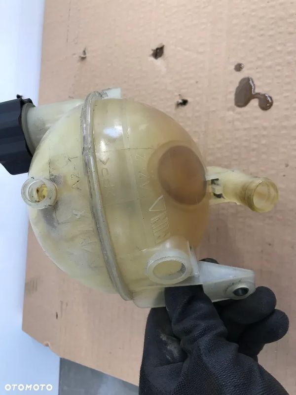 Zbiorniczek wyrównawczy Citroen C4 I 04-10r. płynu chłodzącego oryginalny - 5