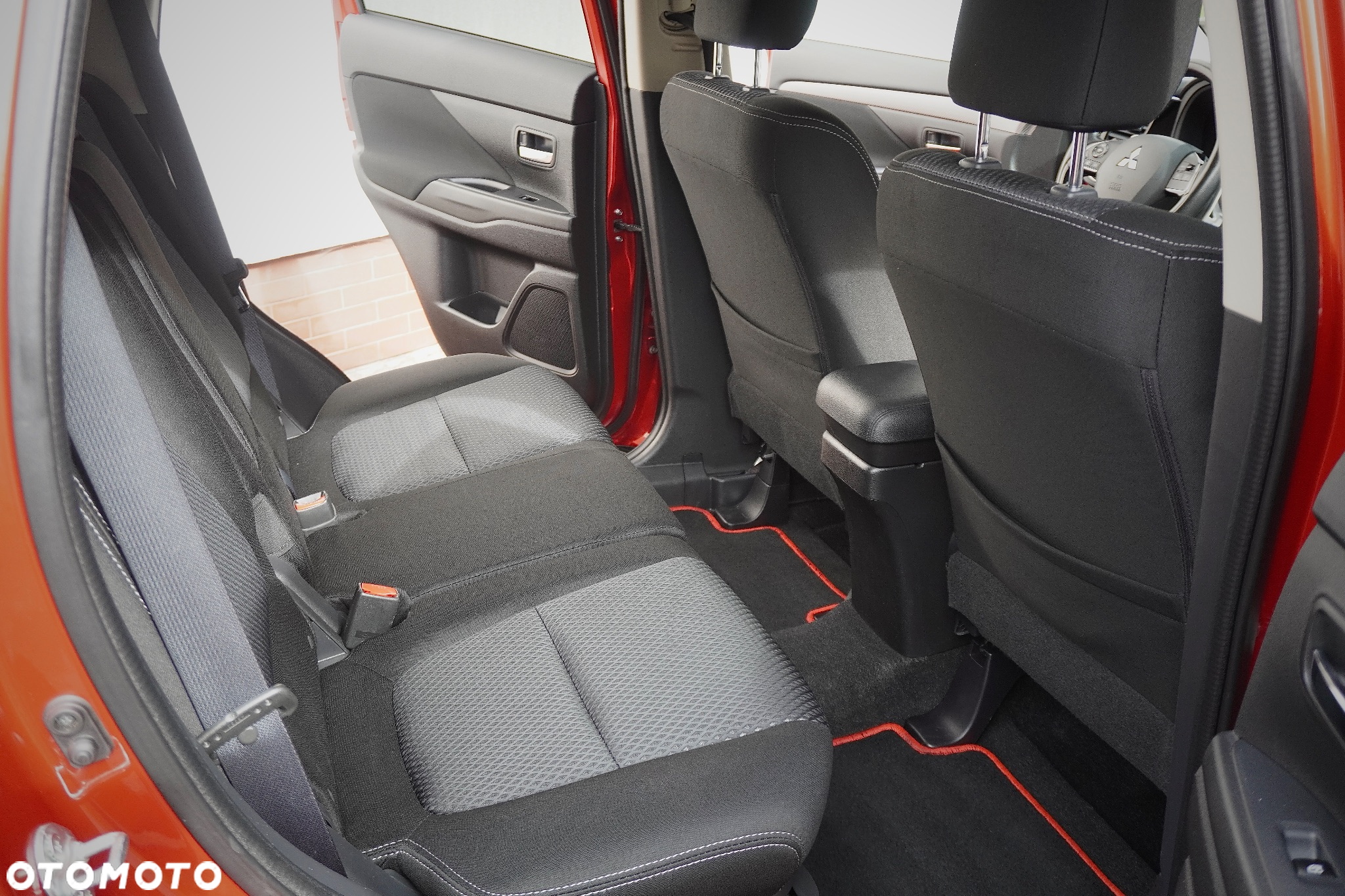 Mitsubishi Outlander 2.0 4WD CVT Diamant Edition+ - 9