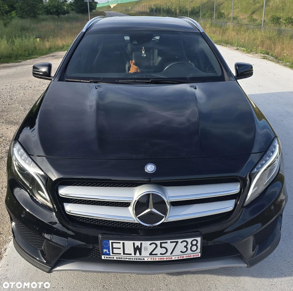 Mercedes-Benz GLA 250 4Matic 7G-DCT AMG Line - 14