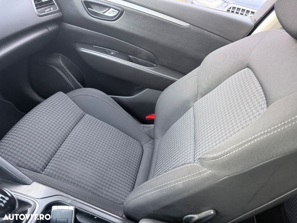 Renault Talisman Grandtour ENERGY dCi 130 Business - 9