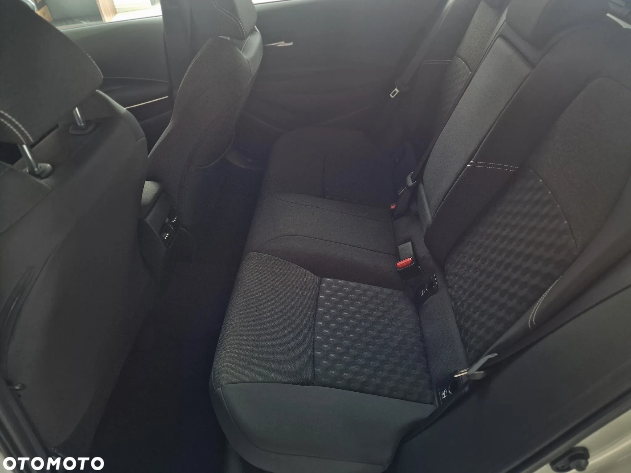 Suzuki Swace 1.8 Hybrid Premium Plus CVT - 8