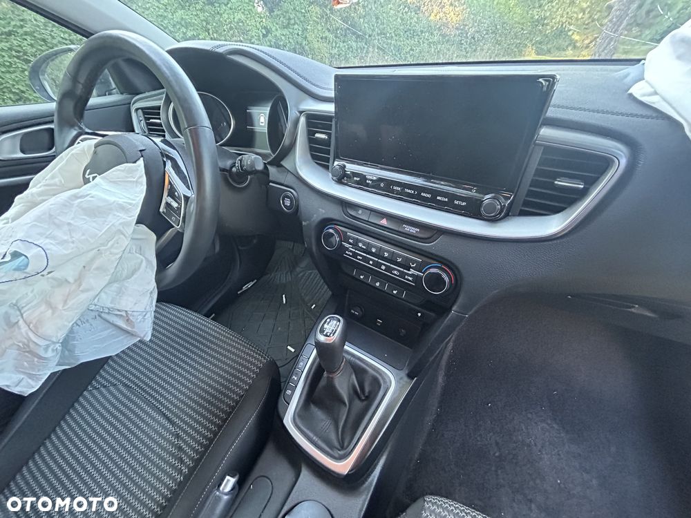Kia Ceed 1.5 T-GDI OPF Platinum - 8