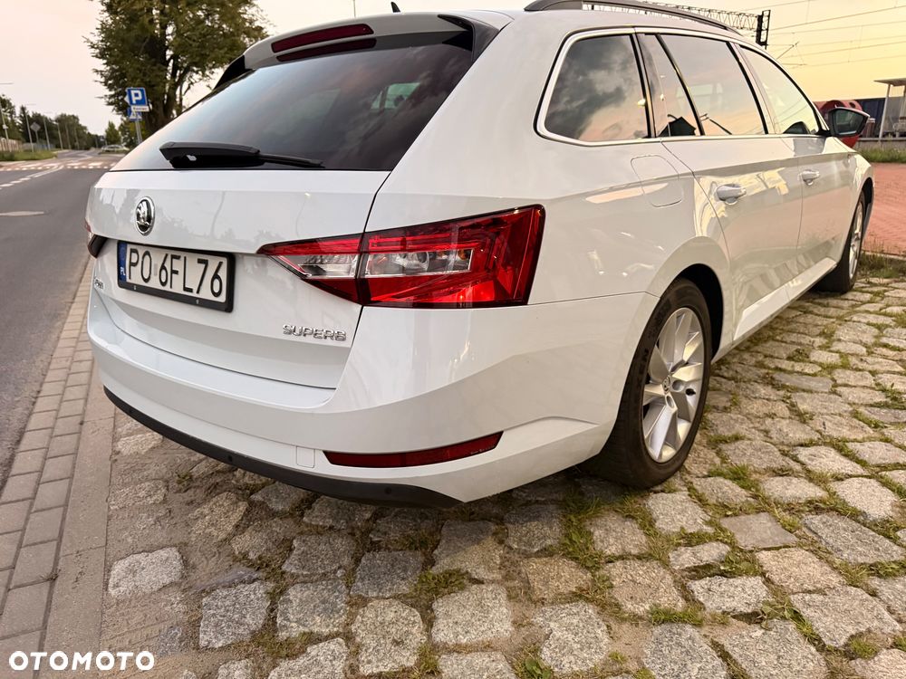 Skoda Superb 2.0 TDI Ambition DSG - 12