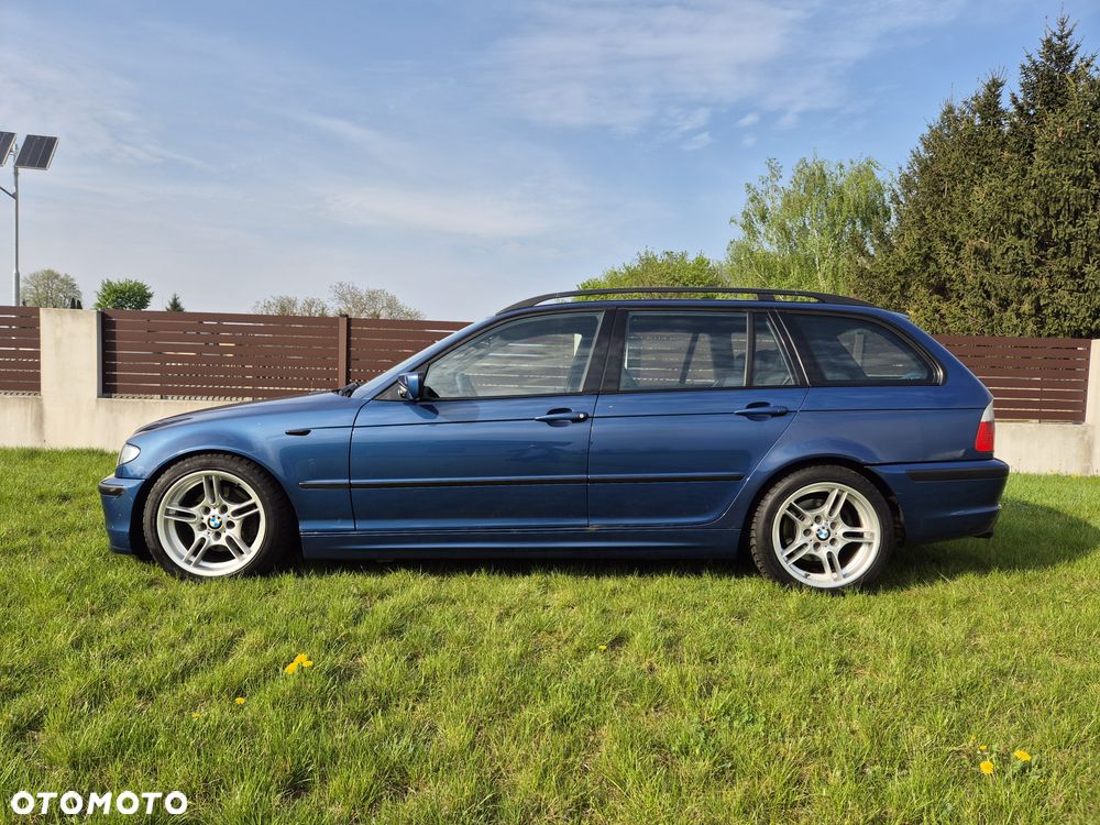 BMW Seria 3 320i Touring - 12