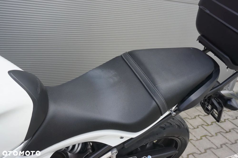 Honda CB - 11