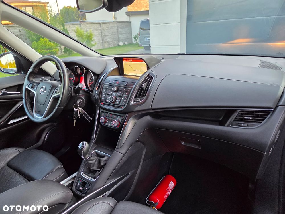 Opel Zafira - 12