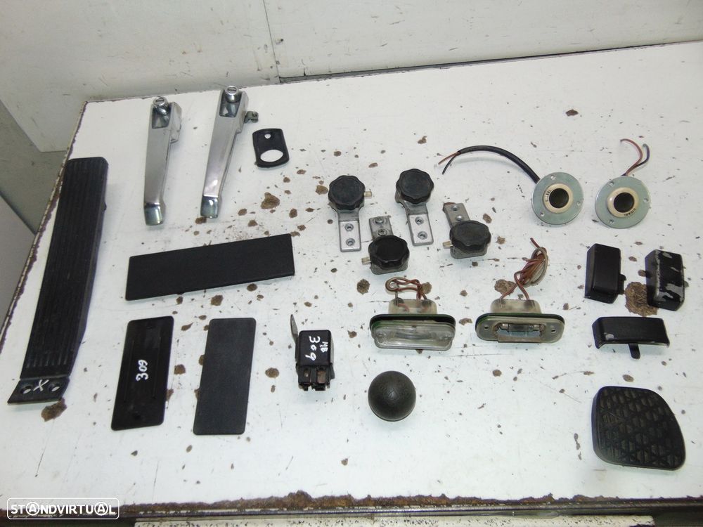 Mercedes 508/608/309 várias pequenas peças - 9