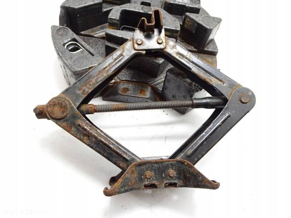 lewarek klucz wkrętka ford focus mk3 - 6
