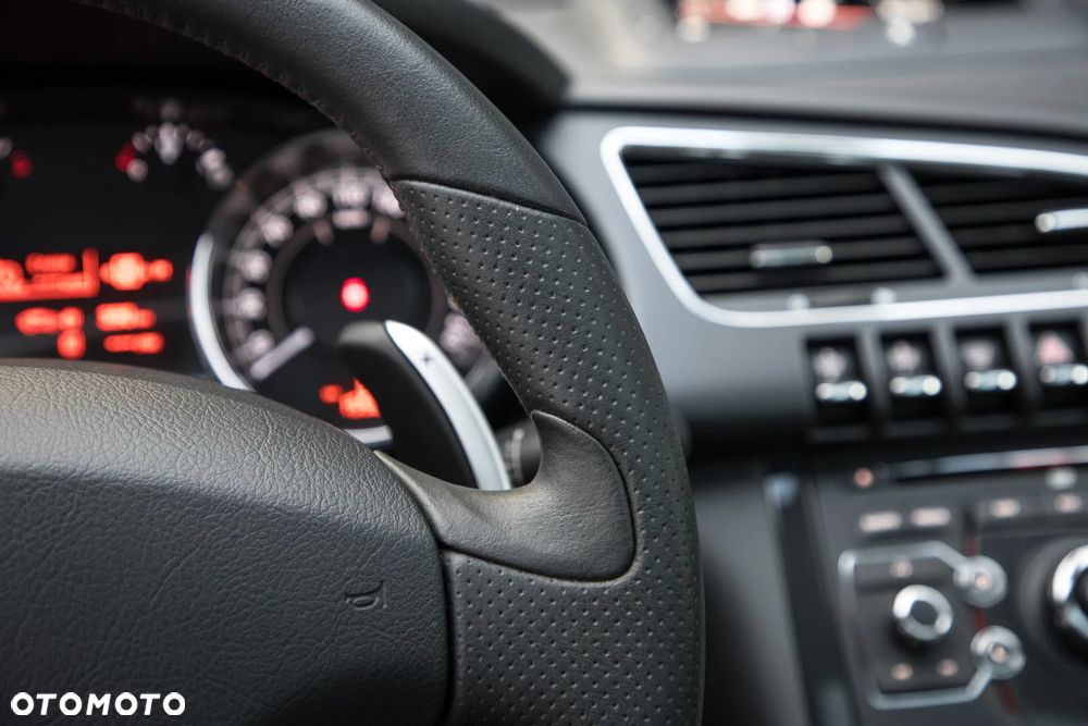 Peugeot 3008 - 25
