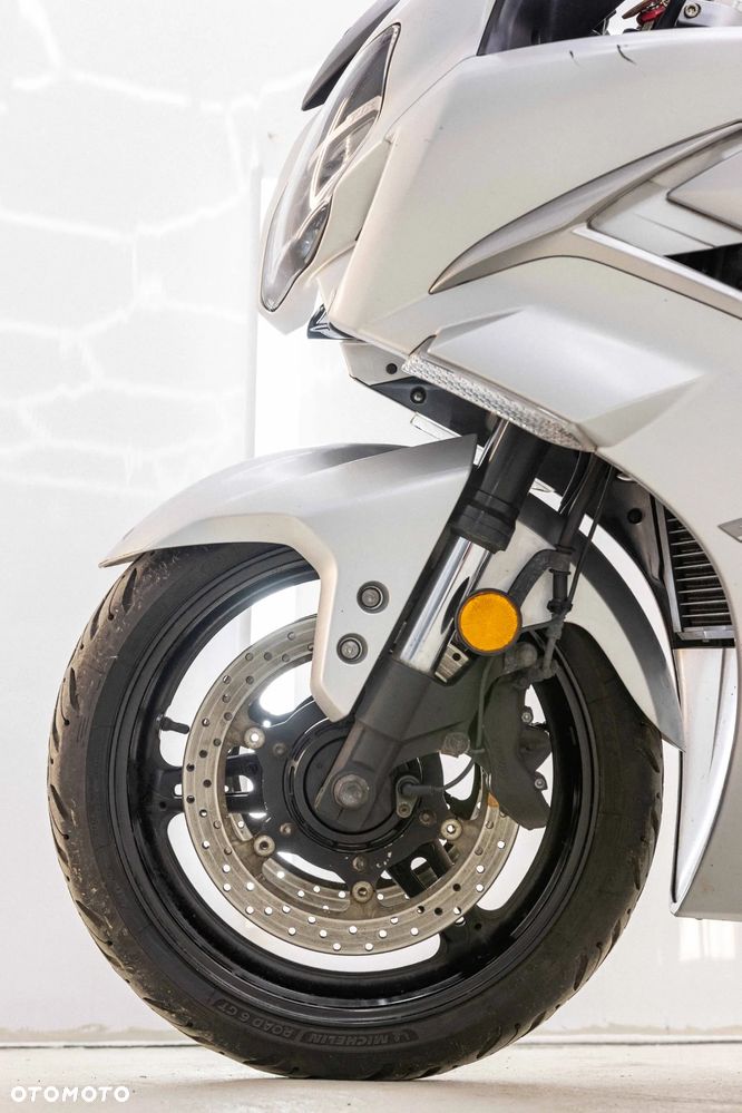 Yamaha FJR - 35