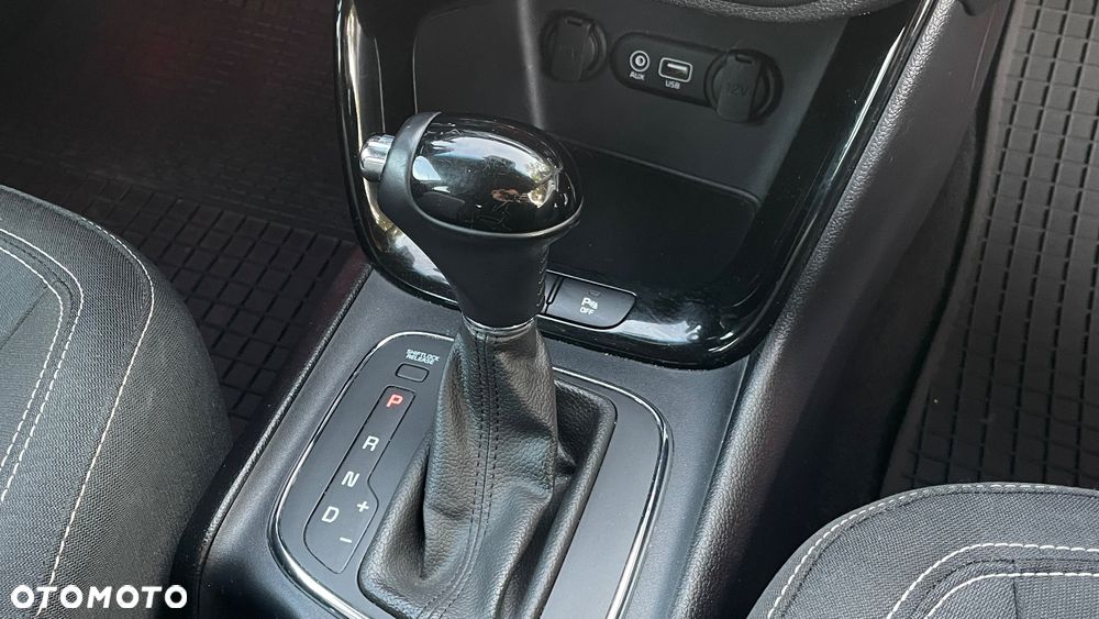 Kia Ceed - 30