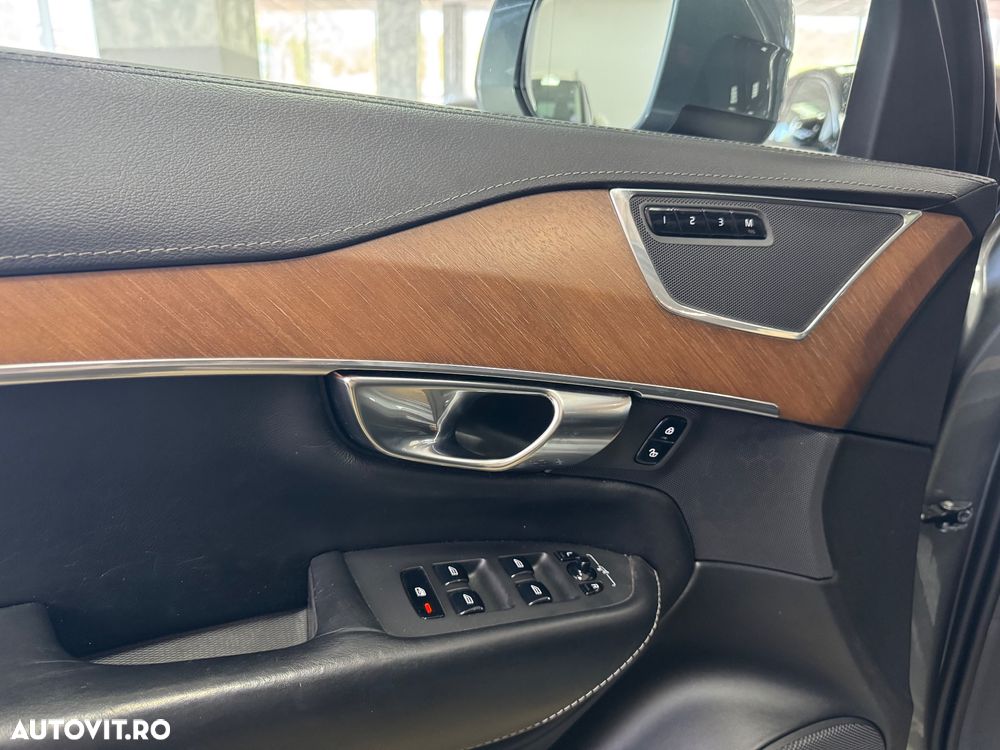 Volvo XC 90 D5 AWD Geartronic Inscription - 22