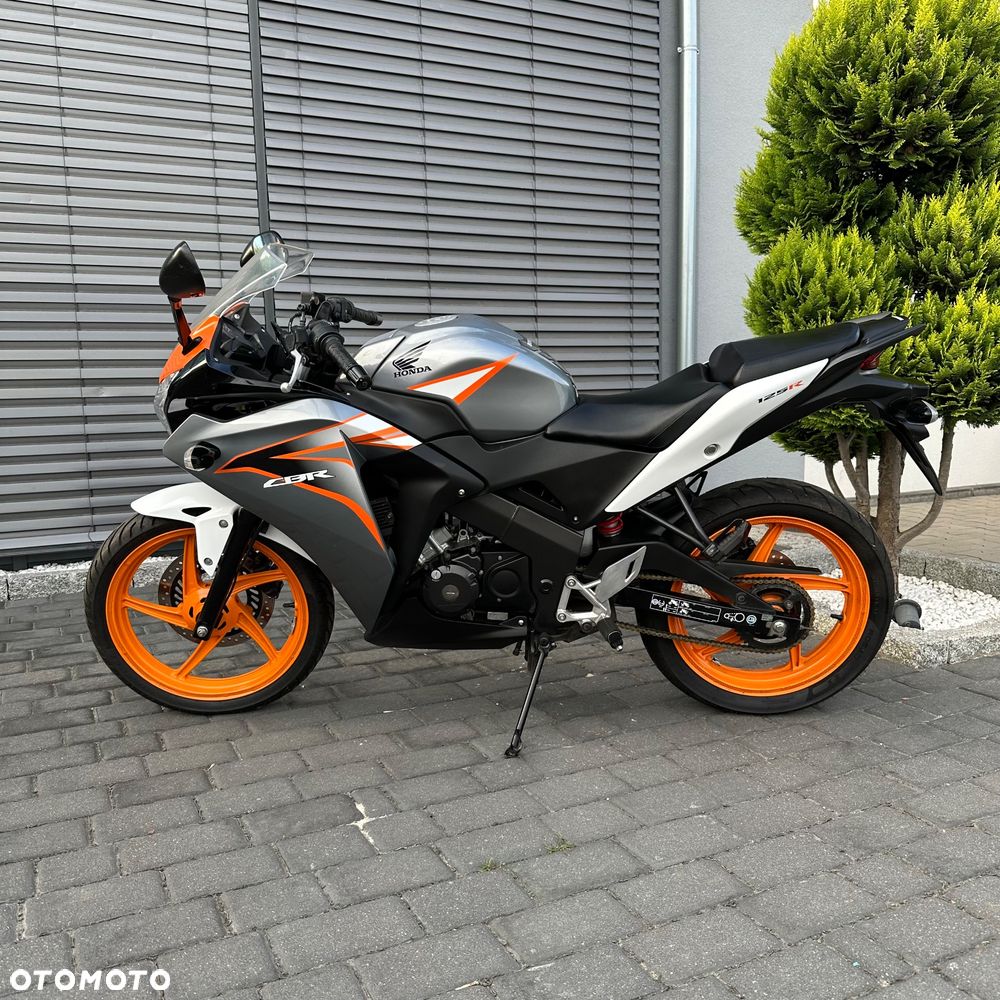 Honda CBR - 8