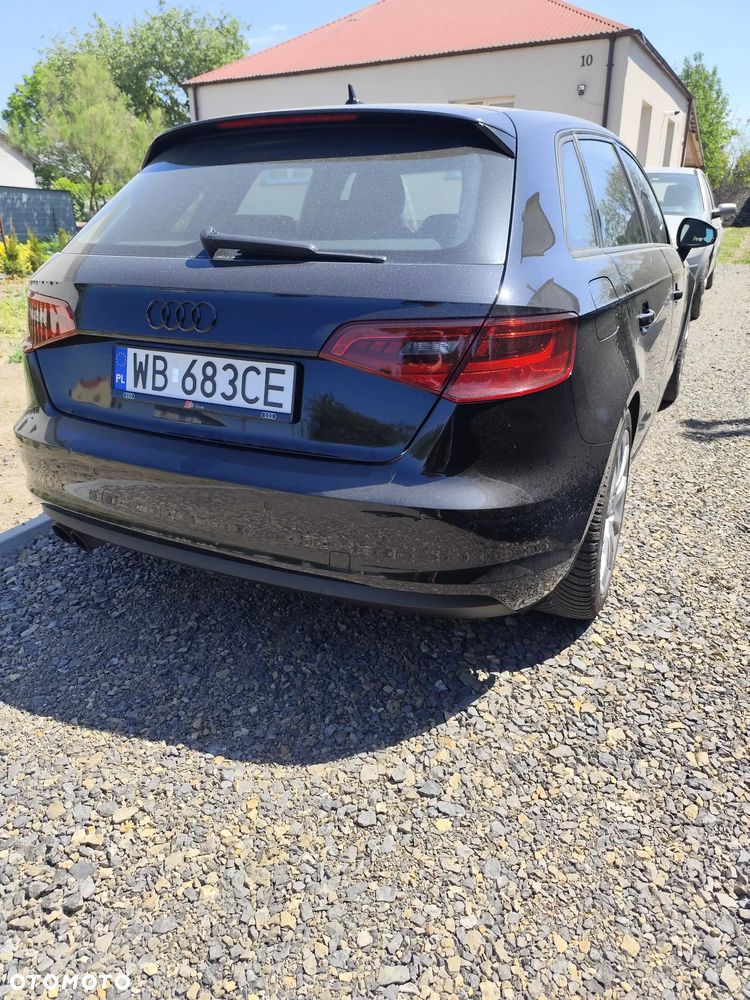 Audi A3 Sportback 1.8 TFSI Ambiente - 6