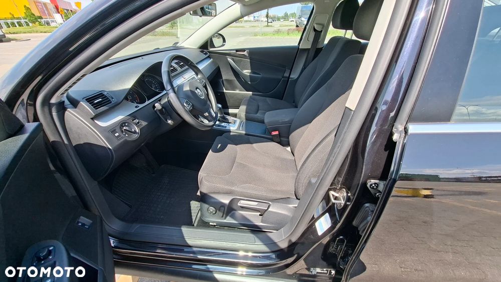 Volkswagen Passat 1.8 TSI Highline DSG - 28