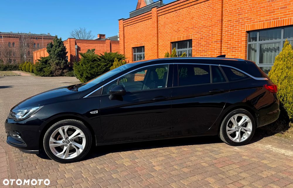 Opel Astra 1.6 CDTI Cosmo - 32