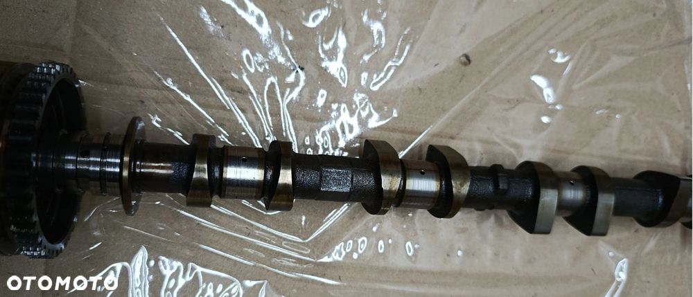 Scenic III wałek rozrządu ssący 1,4TCe Megane Renault - 2