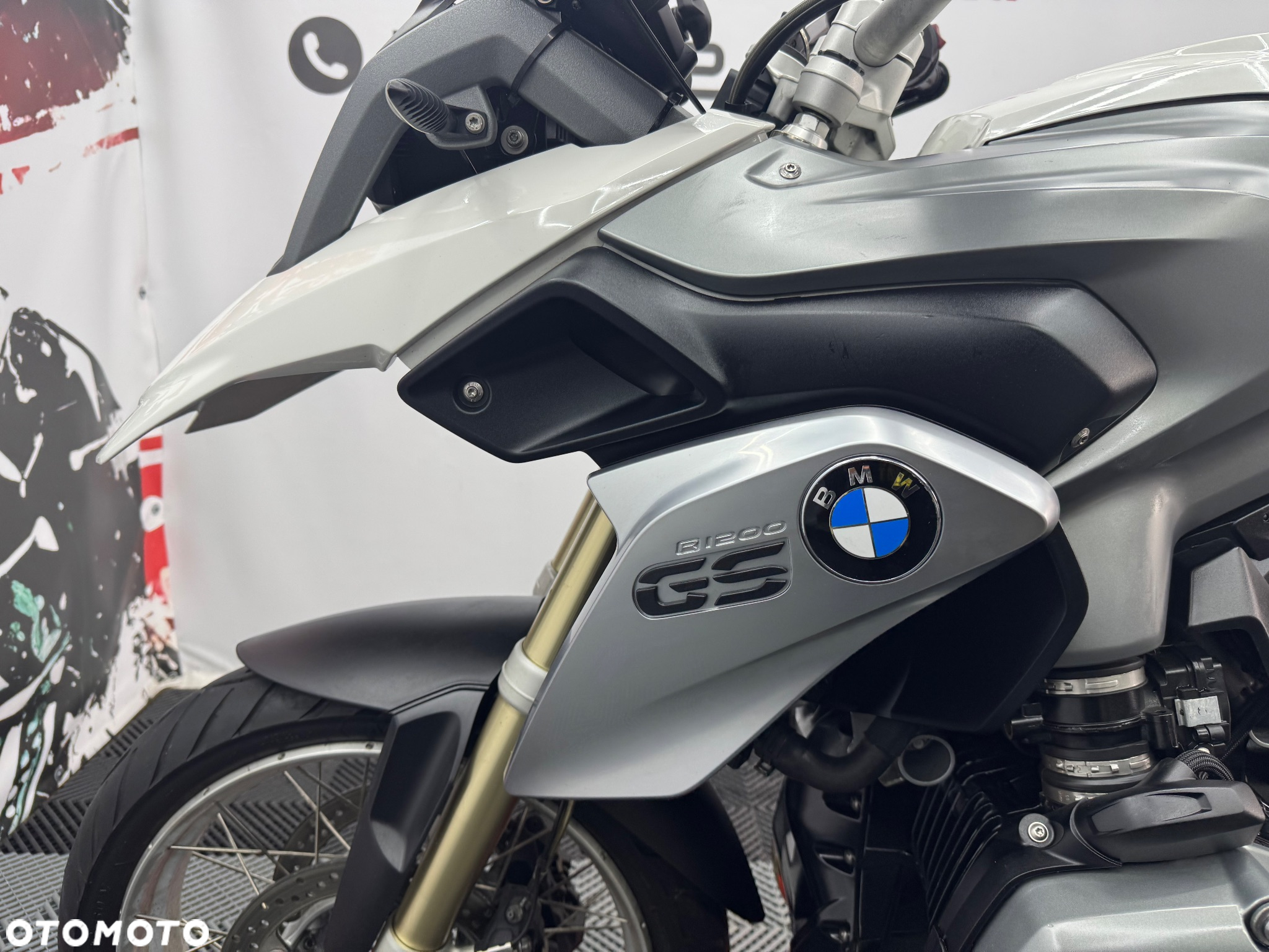 BMW R - 12