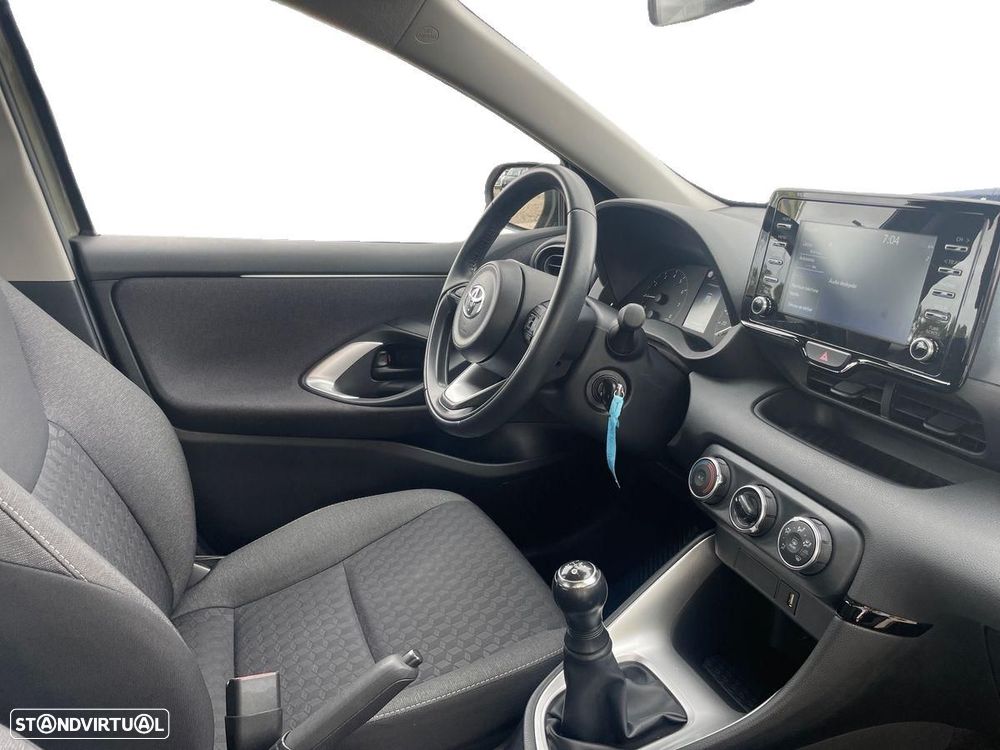 Toyota Yaris - 11