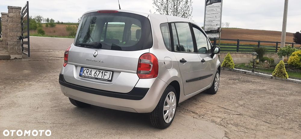 Renault Modus - 11