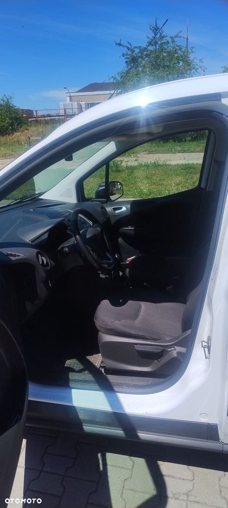 Ford Transit Courier 35, furgon - 7