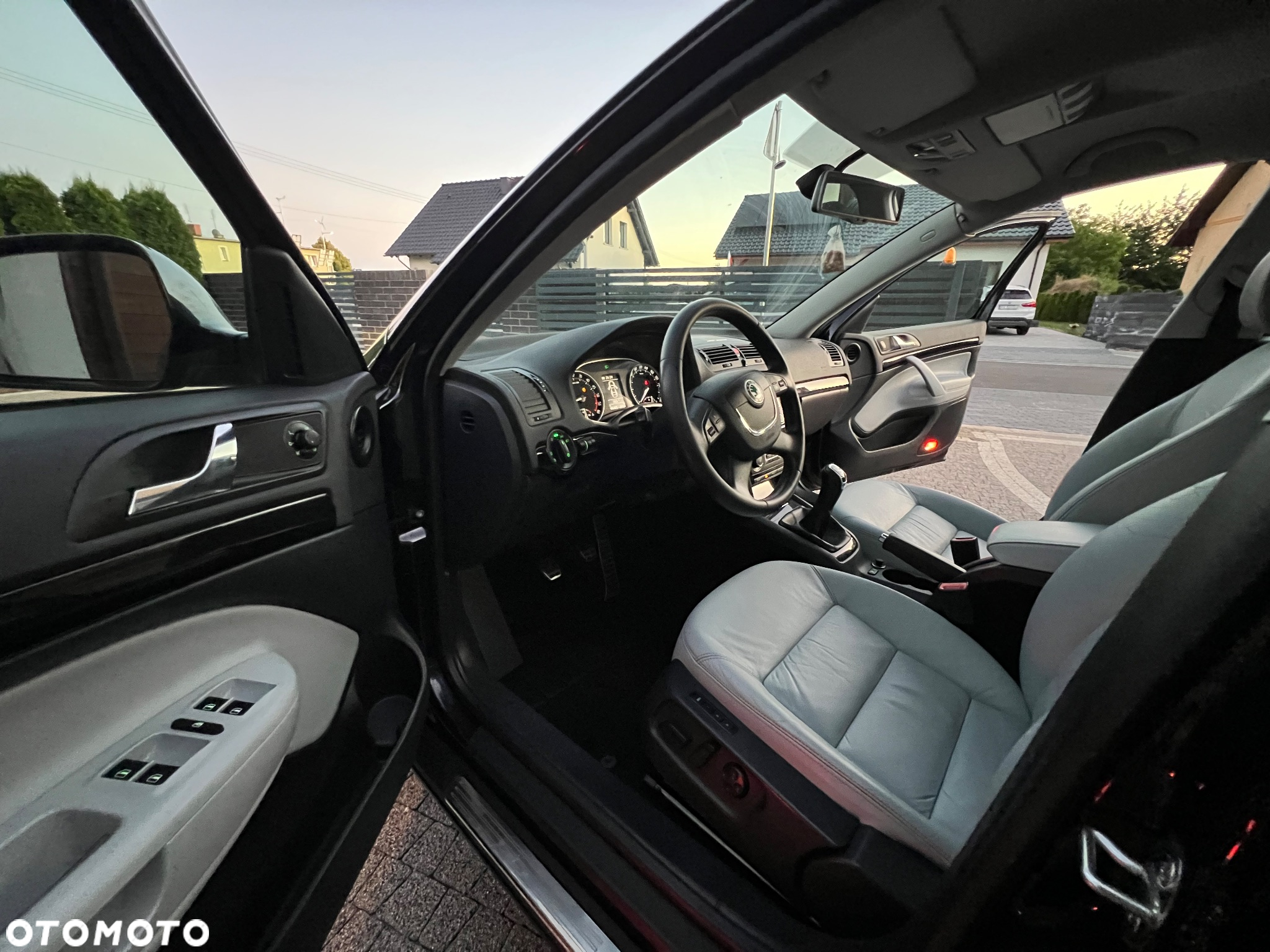 Skoda Octavia 2.0 TDI DPF L&K - 8