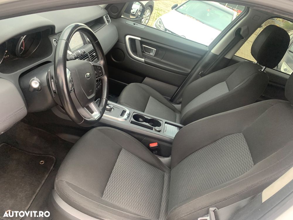 Land Rover Discovery Sport - 11