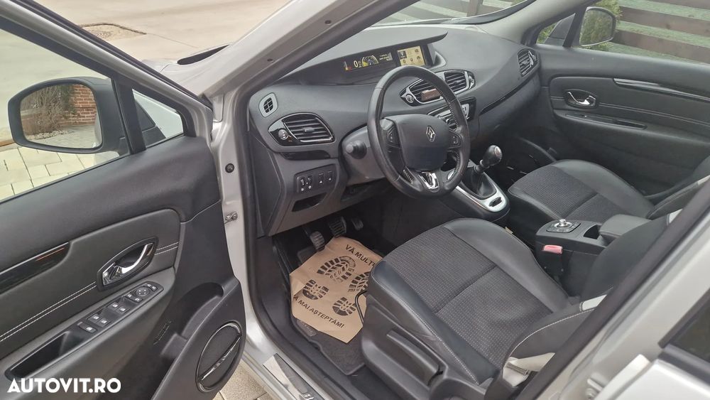Renault Grand Scenic Energy dCi 110 S&S Bose Edition - 12