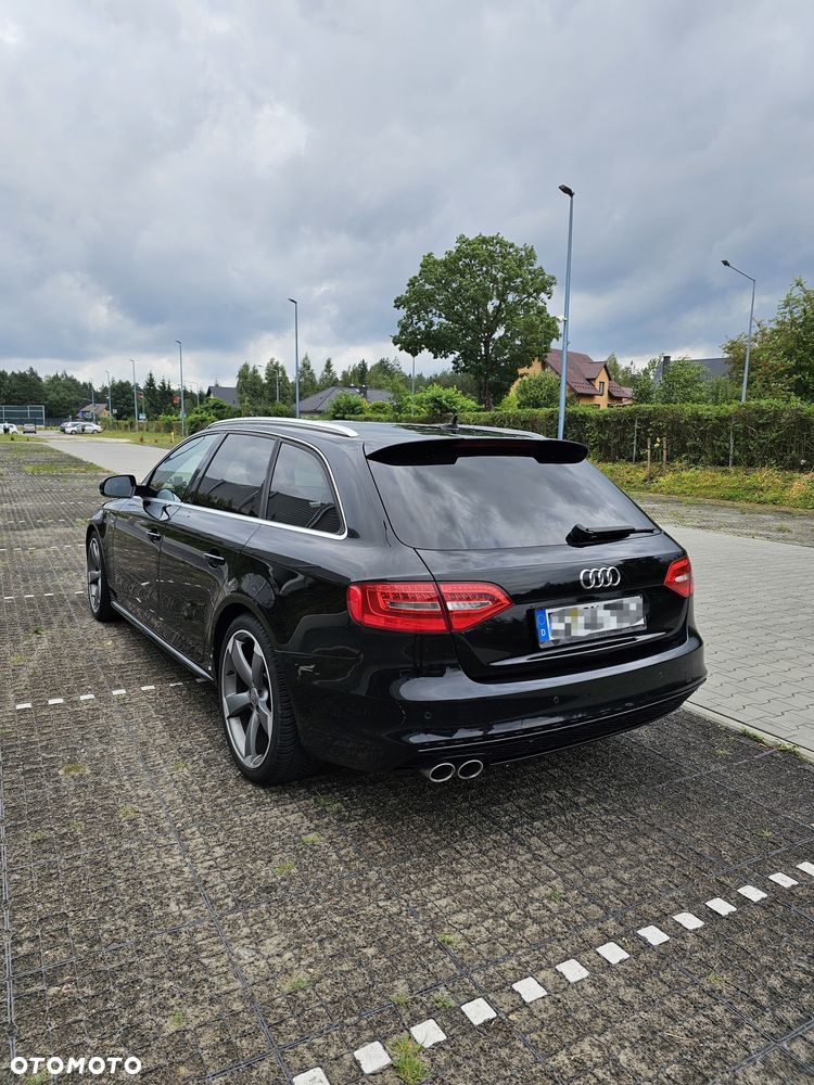 Audi A4 Avant - 4