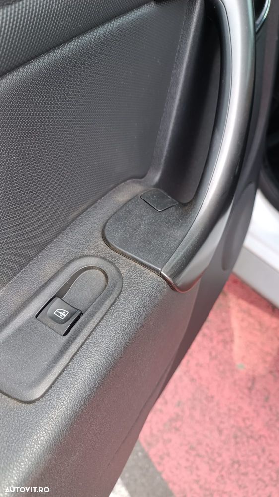 Dacia Duster 1.2 TCe 4x2 Laureate - 14