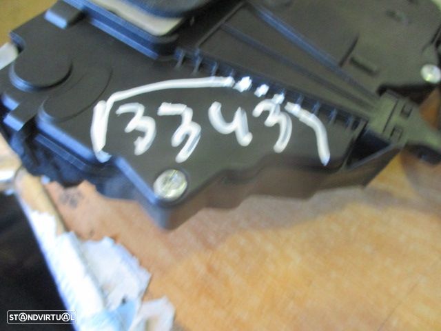 Fecho 51905686 FIAT GRANDE PUNTO 2007 FE 6 PINOS FIAT GRANDE PUNTO 2015 1.3JTD 84CV 5P PRETO F ESQ 6 PINOS - 3