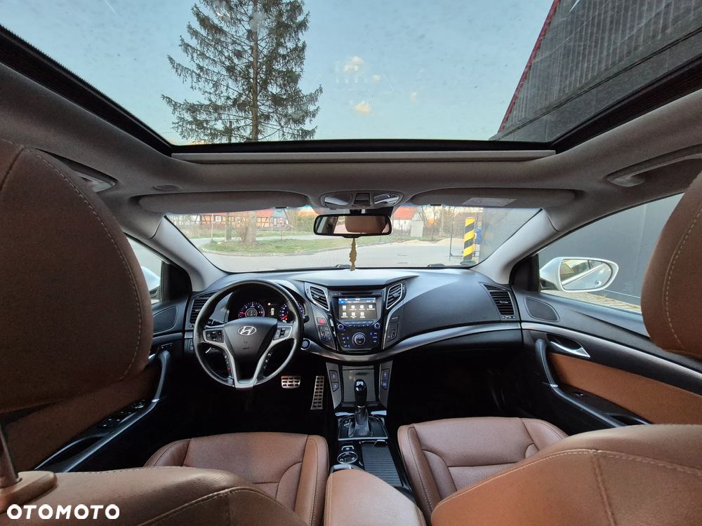 Hyundai i40 Kombi 1.7 CRDi DCT Premium - 2