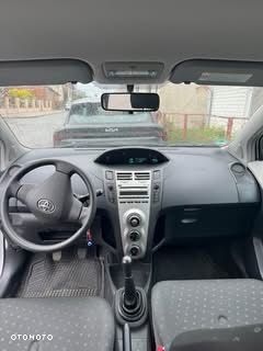 Toyota Yaris - 6