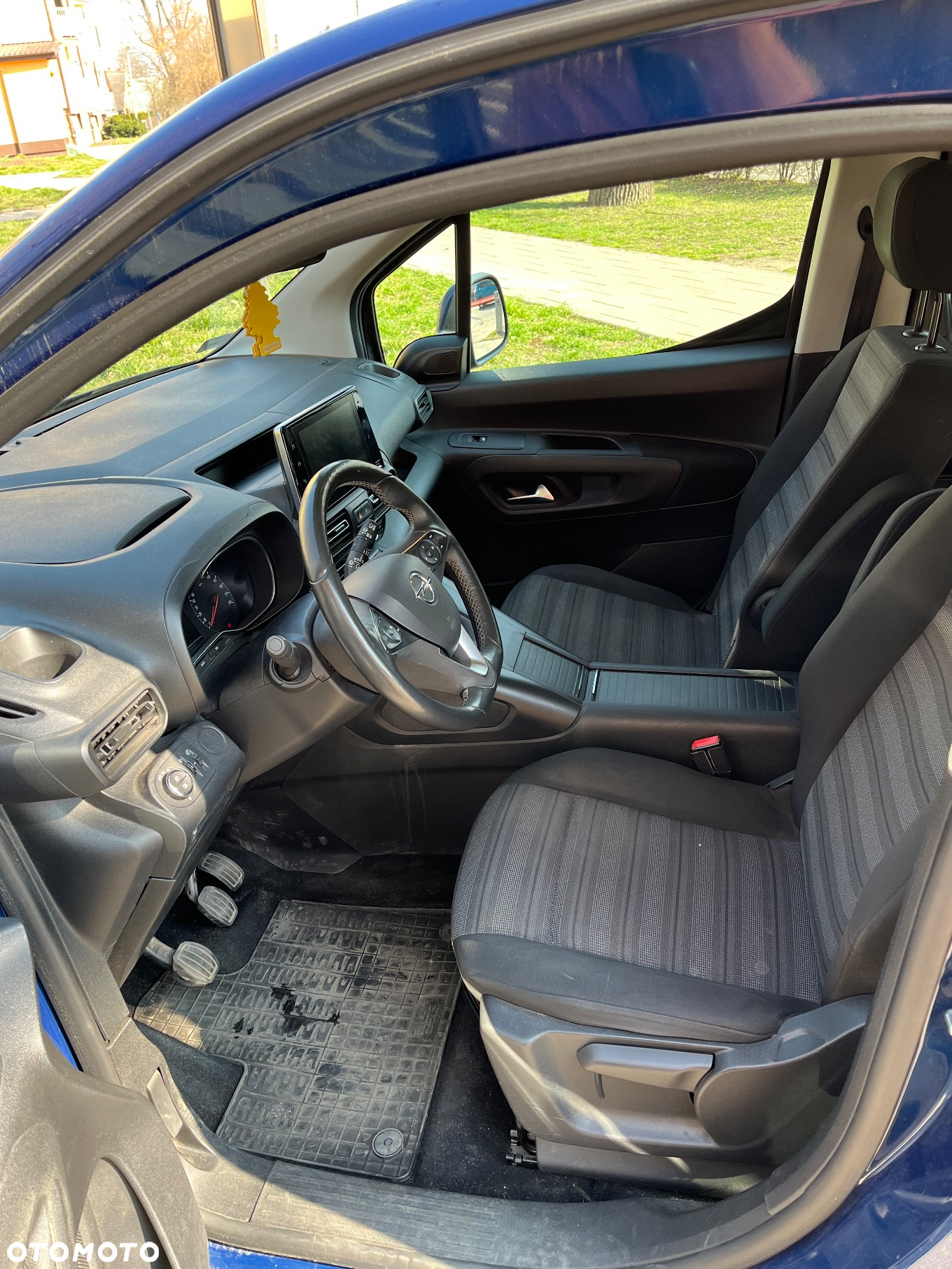 Opel Combo Life 1.2 Turbo Enjoy S&S - 20