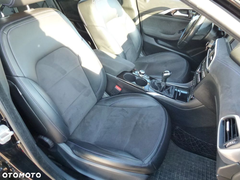 Infiniti Q30 1.5d Premium - 12